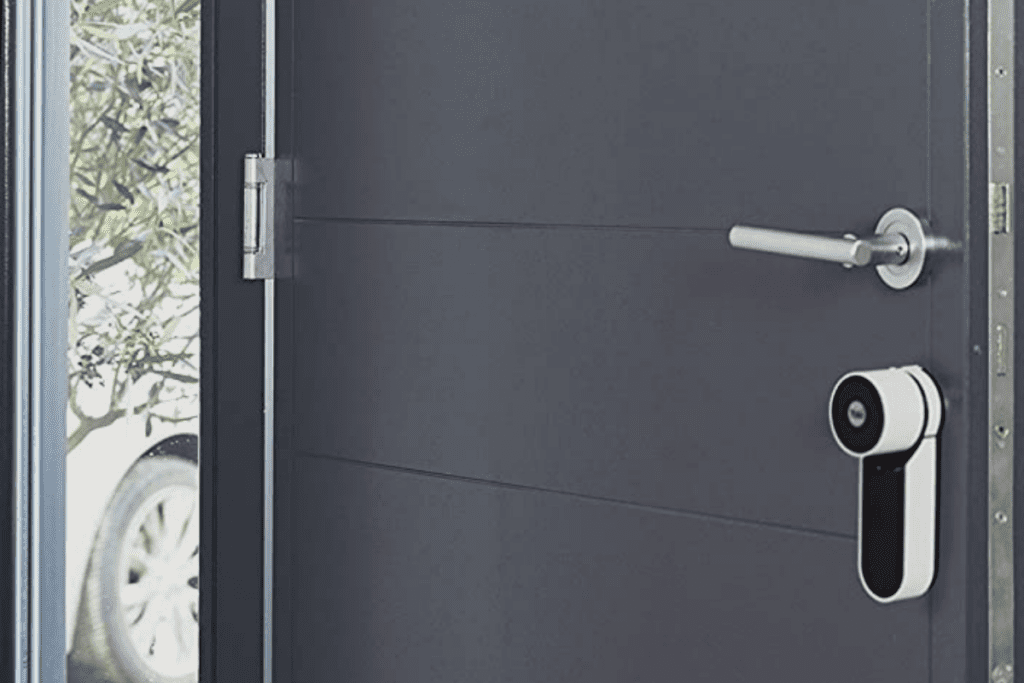 Yale ENTR Smart Door Lock Specifications