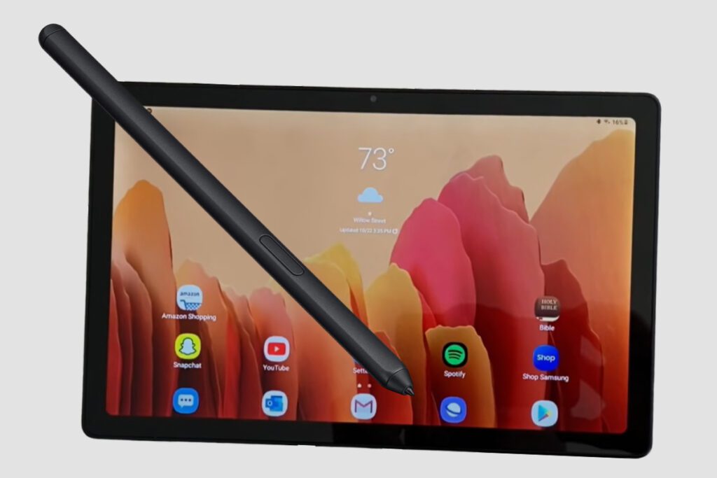 Are there any drawbacks to using the S pen with the Tab A7