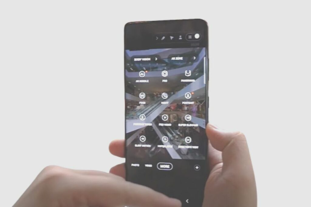 How to use the camera mode